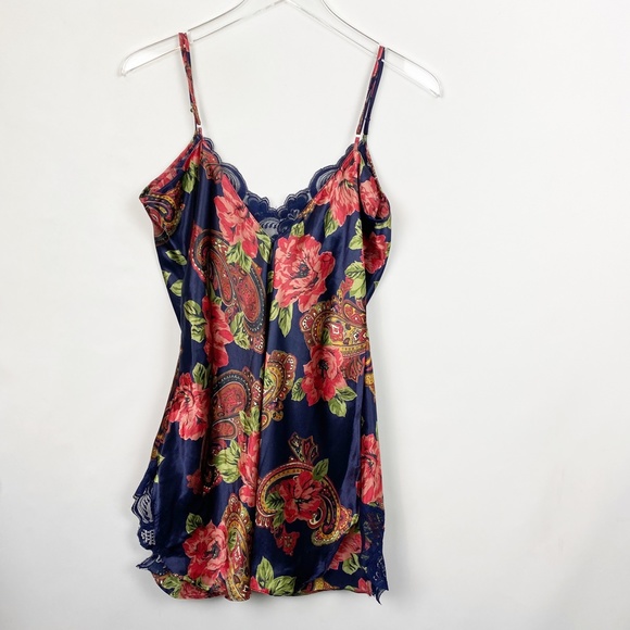 Vintage Victorias Secret Navy Paisley Lace CHemise - Picture 2 of 8